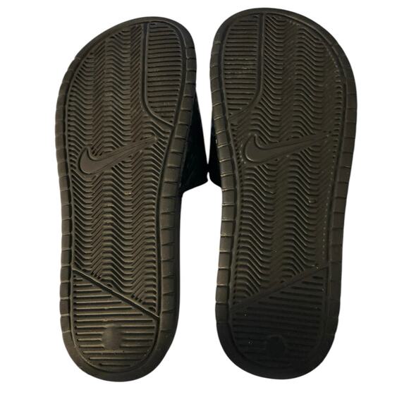 Nike  Women’s Benassi “Just Do It” Slip On Black White Sandal Slide Size 8 - Picture 3 of 6